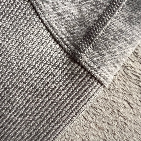 ALO Yoga High-Waist Alosoft Lounge Legging Athletic Heather Grey Small Sz S - Picture 8 of 14